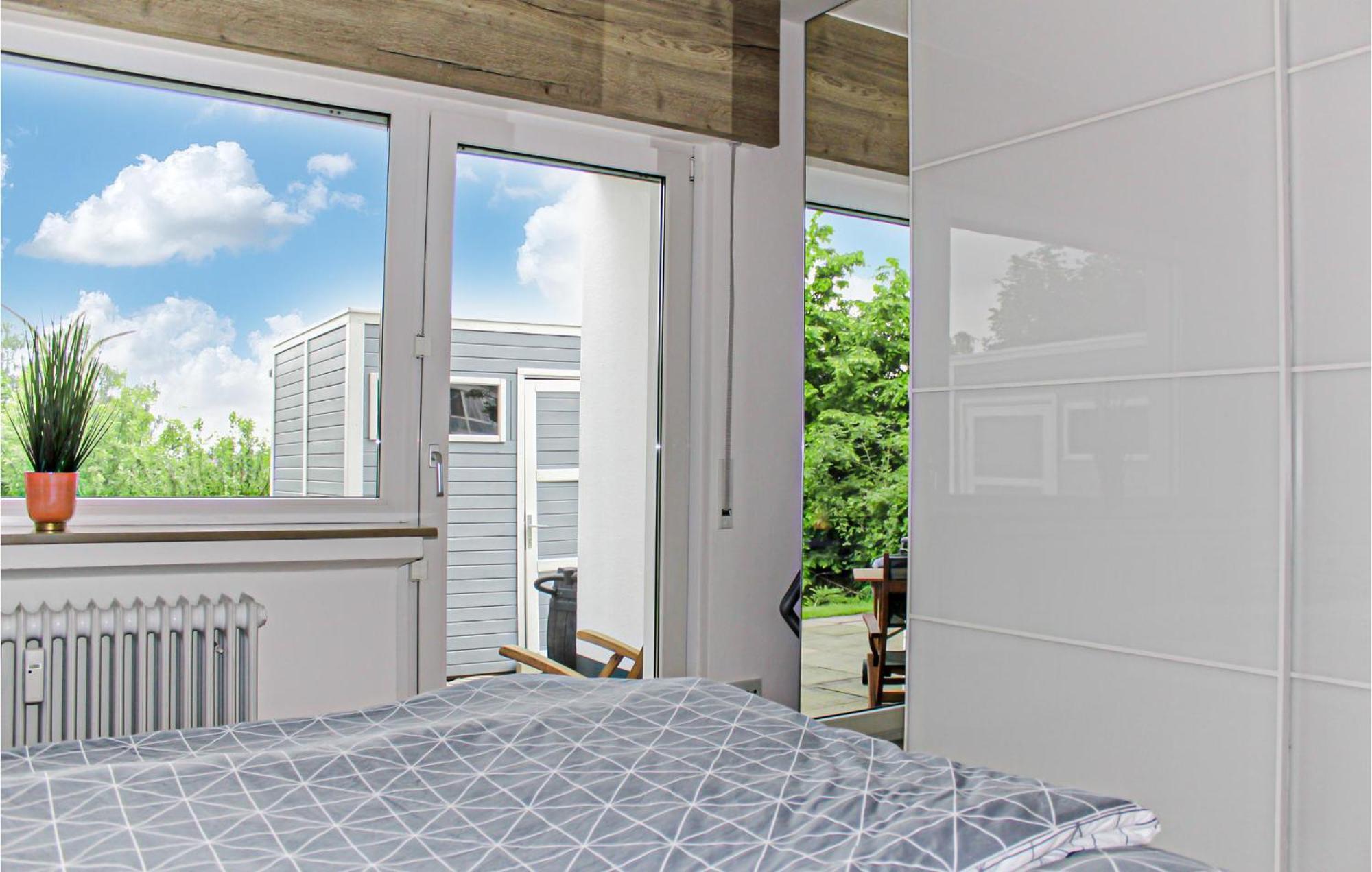 1 Bedroom Stunning Apartment In Detmold Exteriér fotografie