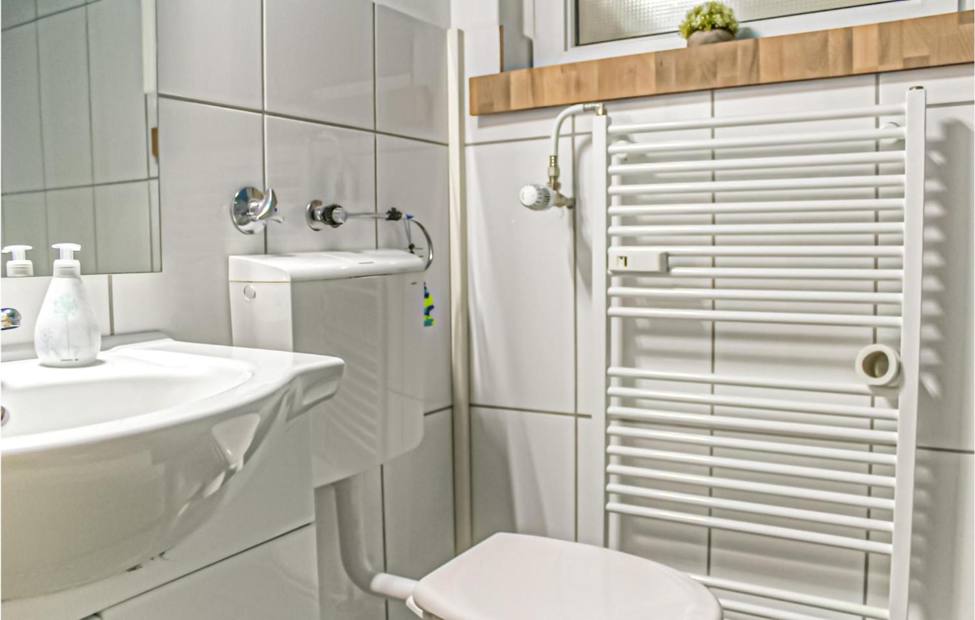 1 Bedroom Stunning Apartment In Detmold Exteriér fotografie